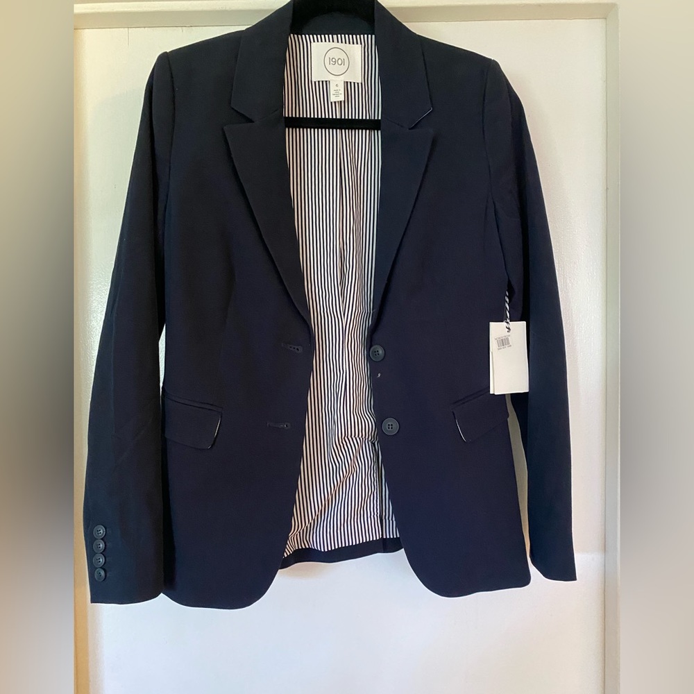 *NEW with tags* JCrew blazer. Navy Women’s 6